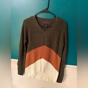 Polly & Esther V-Neck Sweater in Olive, Orange, and White